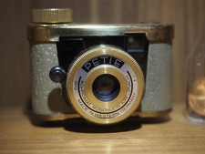 Miniatur Kamera ,, Petie " in